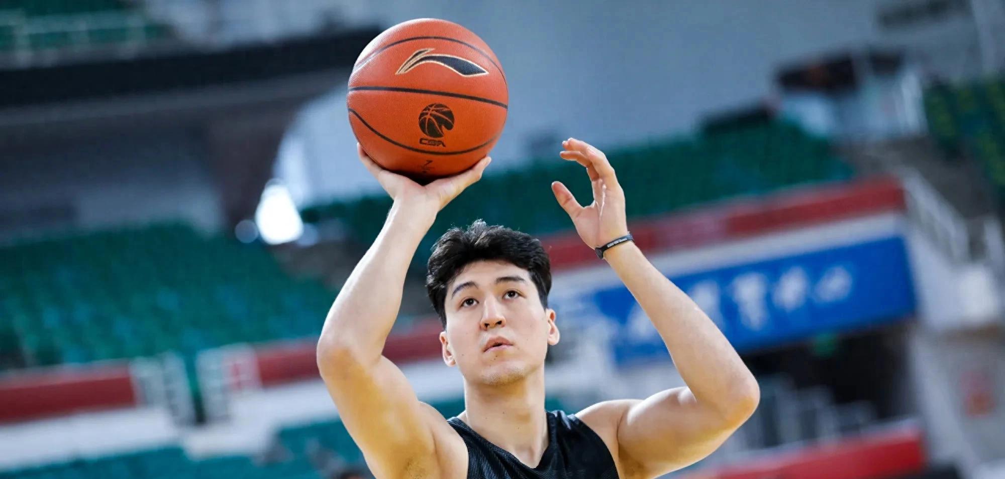 新疆广汇发布备战花絮,冲刺阶段强势反弹,欧超杯任务艰巨,纪律约束更严格的简单介绍 新疆广汇发布备战花絮,冲刺阶段强势反弹,欧超杯任务艰巨,纪律约束更严格的简单介绍