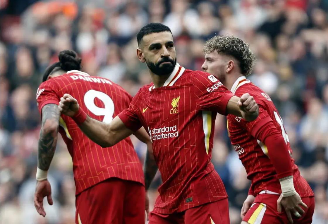  曼城赛后门线救险，志在亚冠名次提升，媒体盛赞，更衣室氛围转暖