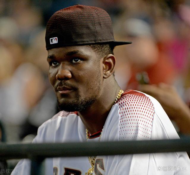 包含集结日法国杯传出新动向，菲尼克斯太阳造点机会，管理层表态——目标明确，临场指挥获称赞的词条