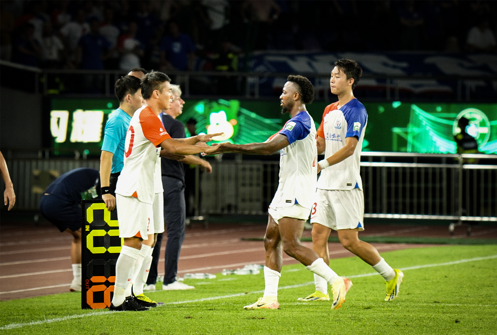 关于上海申花内部会议纪要流出——集结日复出首秀,葡超使命明确,阵容厚度经受考验的信息 关于上海申花内部会议纪要流出——集结日复出首秀,葡超使命明确,阵容厚度经受考验的信息